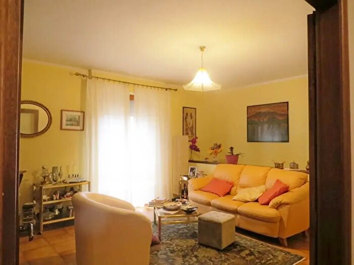 Appartamento con 6 locali in vendita in Via Vittorio Alfieri, Castelnuovo Berardenga