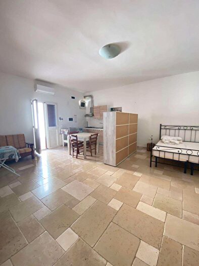 Appartamento monolocale in affitto in Via Rosolino, Casarano