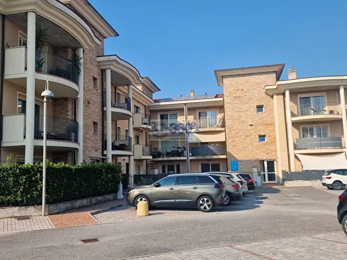 Appartamento trilocale in vendita in Via Quattro Novembre, Travagliato