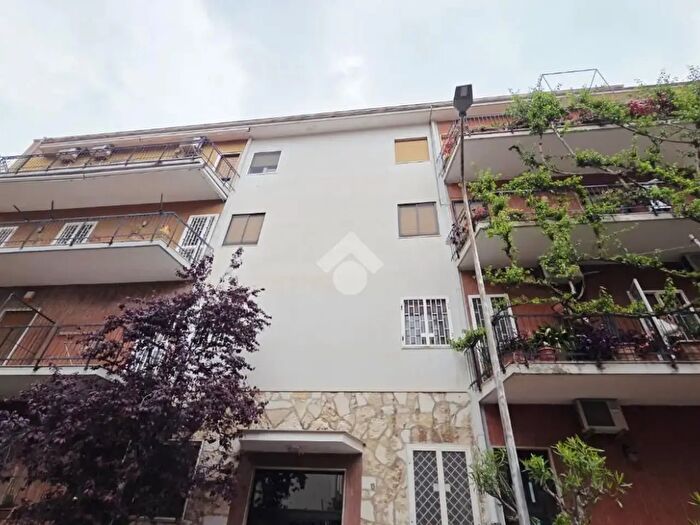 Appartamento con 5 locali in vendita in Via Carlo Maranelli, Bari