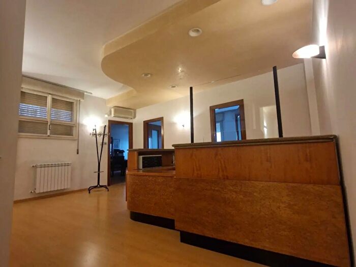 Appartamento con 6 locali in vendita in Rovigo