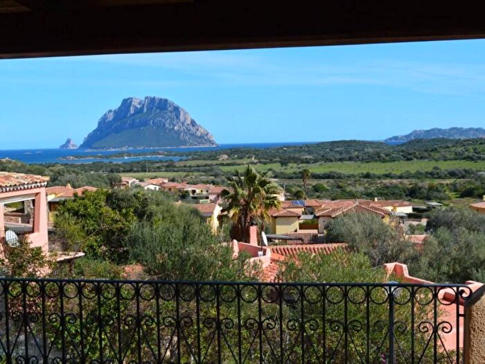 Appartamento trilocale in affitto in Via Ogliastra, Porto San Paolo, Loiri Porto San Paolo