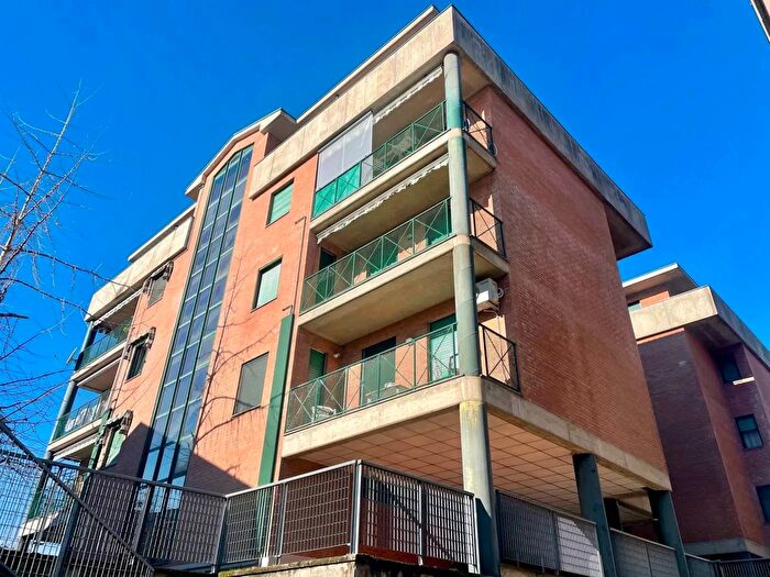 Appartamento trilocale in vendita in Via Eritrea Vercelli, Vercelli