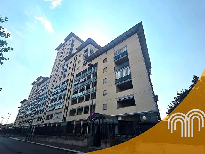 Appartamento quadrilocale in vendita in Via Francesco Cigna, Torino