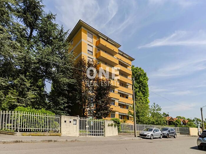 Appartamento trilocale in vendita in Via Spallanzani, Monza
