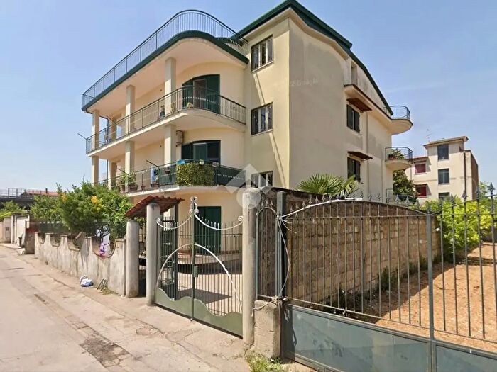 Appartamento trilocale in vendita in Via Marinaro, Casandrino