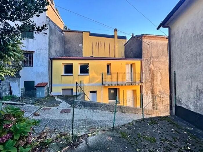 Casa quadrilocale in vendita in Località Vizzero, Alto Reno Terme