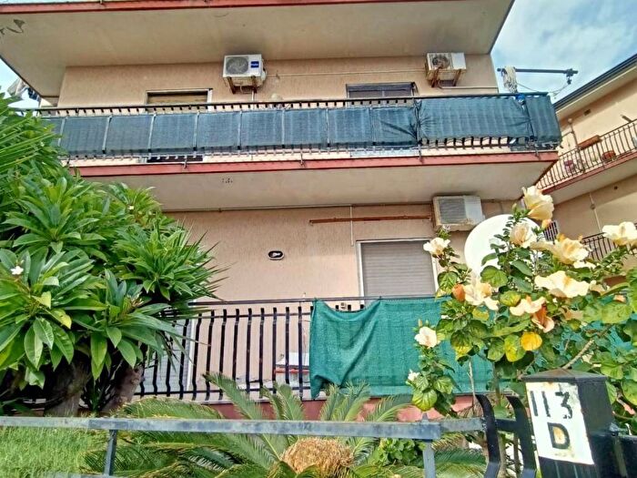 Appartamento quadrilocale in affitto in Via Livorno Aci Castello CT Italia, Aci Trezza, Aci Castello