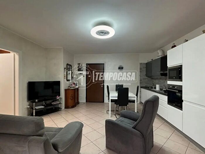 Appartamento trilocale in vendita in Via SantAngela Merici, Chiari