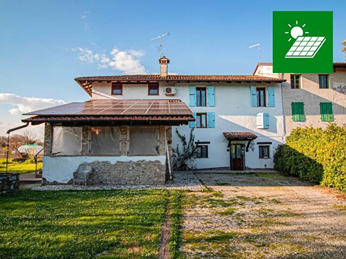 Casa bilocale in vendita in Visco