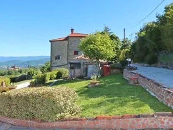 Casa con 6 locali in vendita in Londa