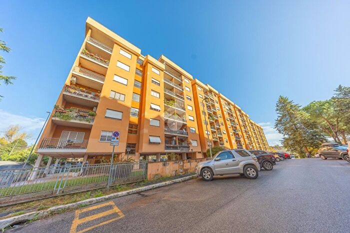 Appartamento bilocale in vendita in Via dei Colli della Serpentara, Roma