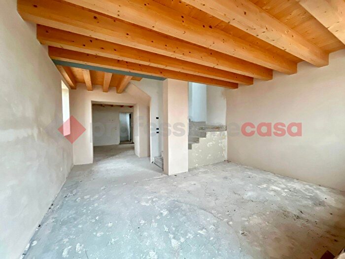 Casa quadrilocale in vendita in Via Crosetta, Sarego