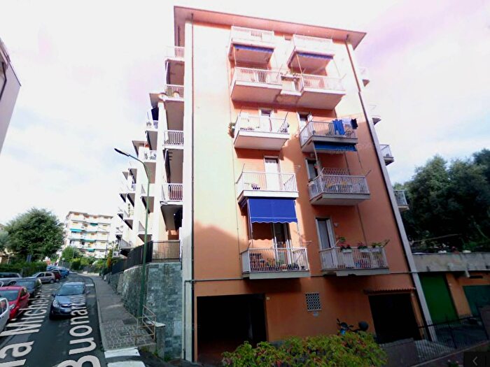 Appartamento monolocale in affitto in Via Buonarroti, Arenzano