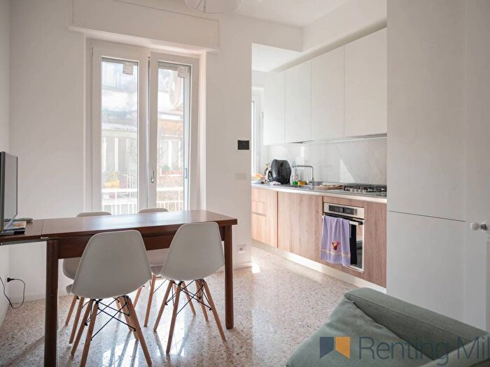 Appartamento trilocale in affitto in Via Magolfa, Navigli Darsena, Milano