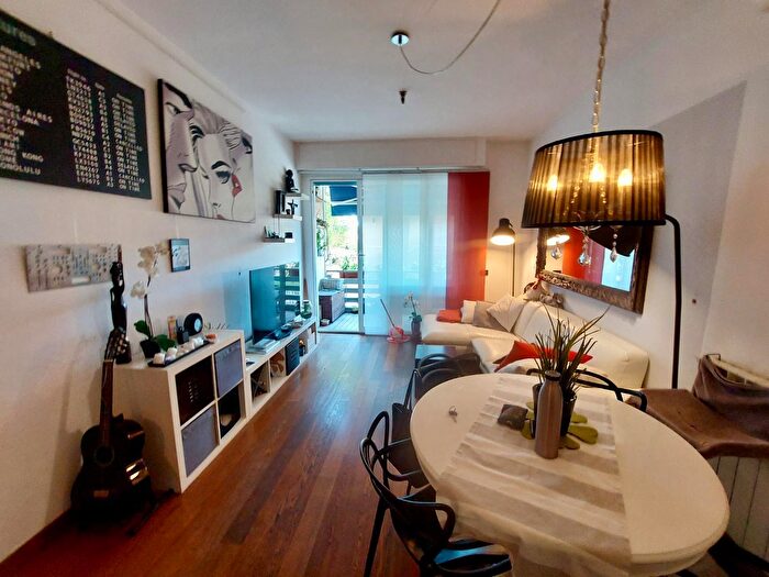 Appartamento con 5 locali in vendita in Ia Lauro De Bosis, Viareggio