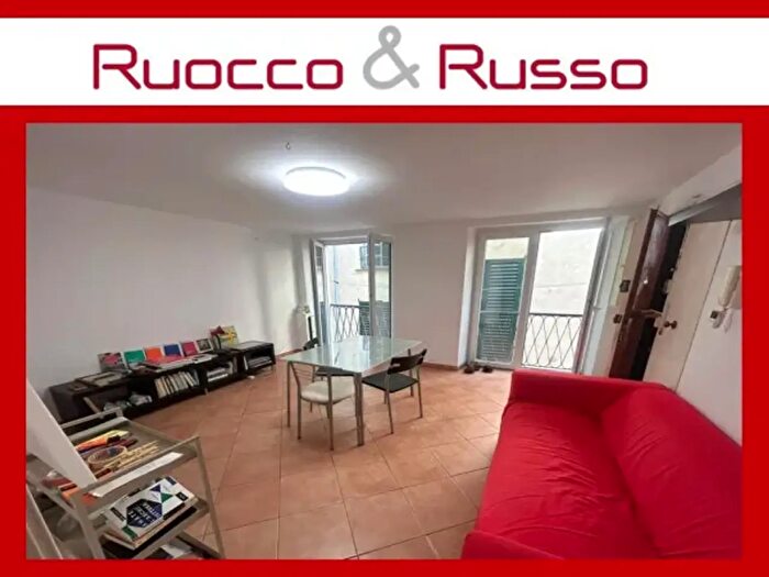 Appartamento trilocale in affitto in Vico di San Marcellino, Genova