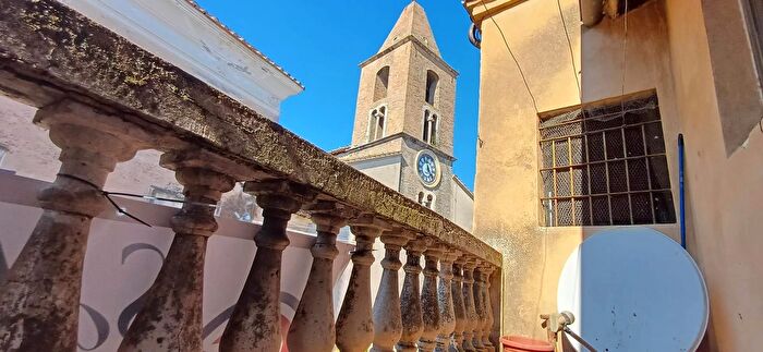 Appartamento quadrilocale in vendita in Collevecchio, Collevecchio