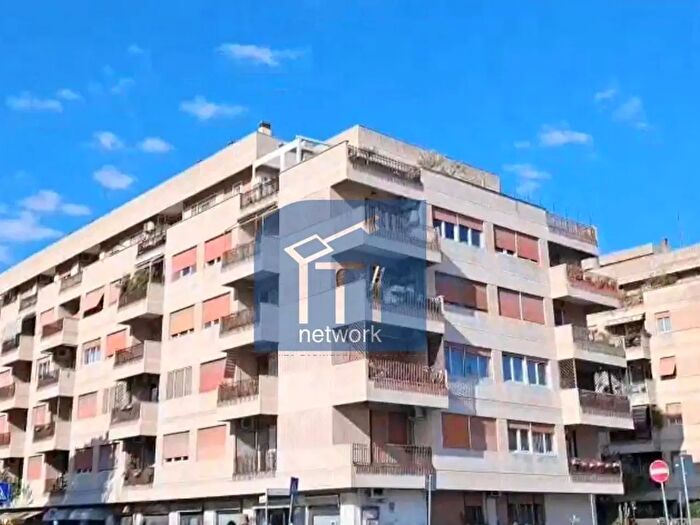 Appartamento trilocale in vendita in Viale dei Promontori, Roma