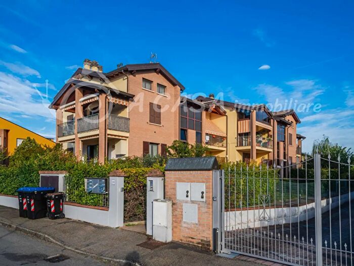 Appartamento quadrilocale in vendita in Via Don Sibilloni, Medesano