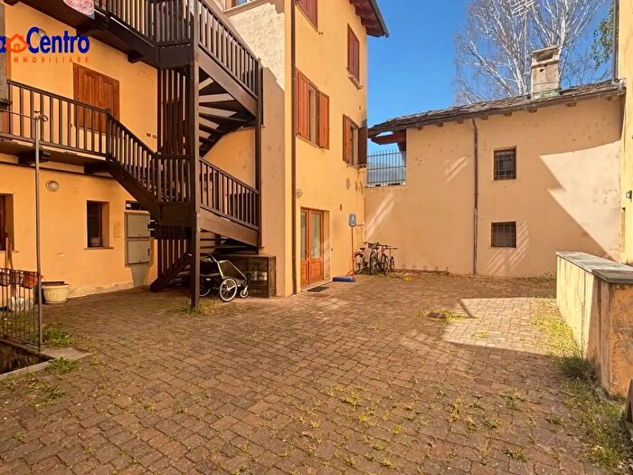 Appartamento bilocale in vendita in Via SantOrso, Aosta