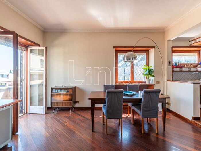Appartamento trilocale in affitto in via Feliciano Scarpellini, Euclide, Roma