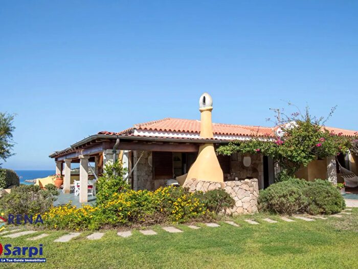 Casa con 13 locali in vendita in Strada Lu Pultiddolu, Santa Teresa Gallura