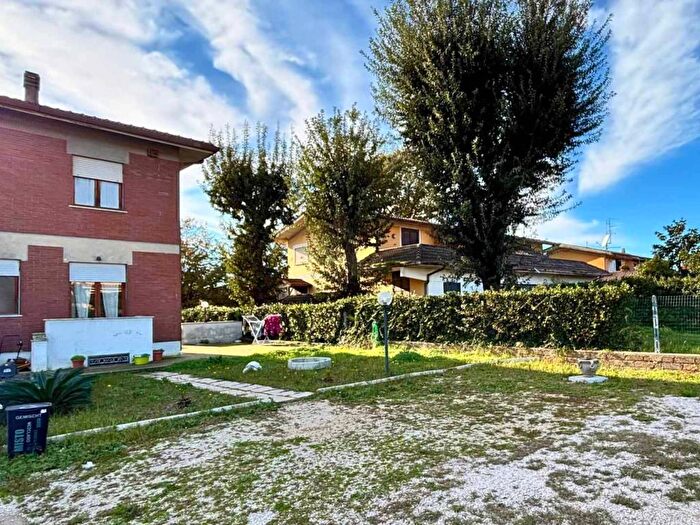 Casa con 5 locali in affitto in Via Giovanni Pascoli, Spadellata Cinque Miglia, Anzio