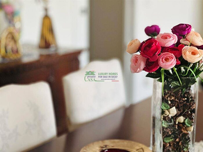 Appartamento con 6 locali in vendita in VIA MARIA SCRIBANO, Croce Selvaggio, Ragusa