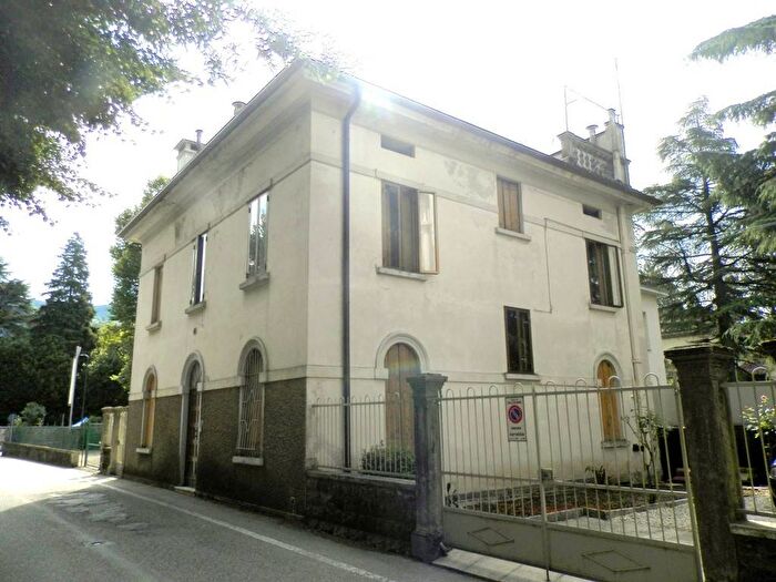 Casa con 5 locali in vendita in Via Madonnetta, Centro, Valdagno