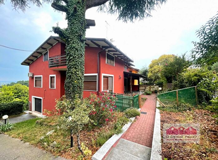 Casa con 7 locali in vendita in Via Giardini, Arcugnano