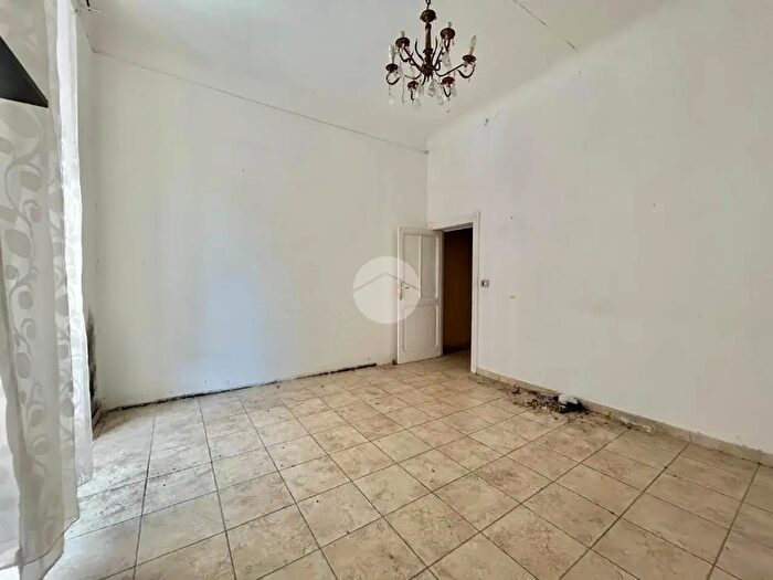 Appartamento trilocale in vendita in Via Milano, Savona