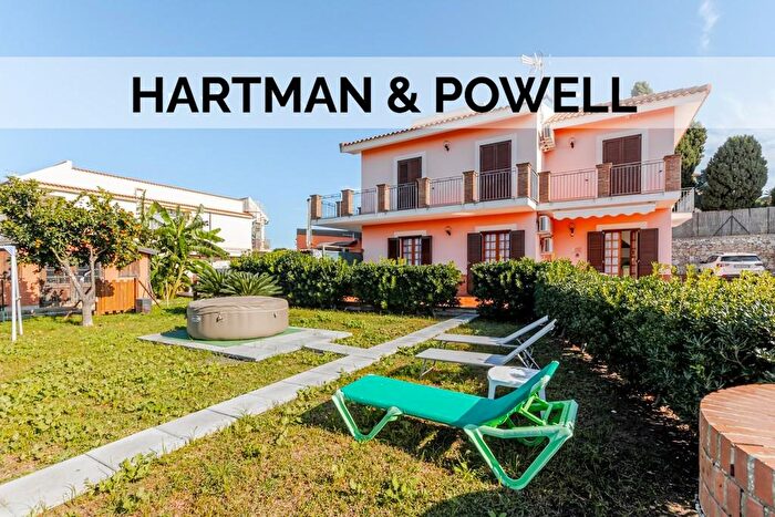 Casa con 8 locali in vendita in Via Giuseppe lInnografo, Siracusa