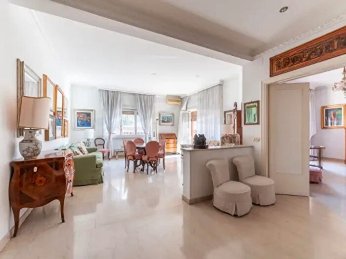 Appartamento con 5 locali in vendita in Via Filippo Nicolai, Roma