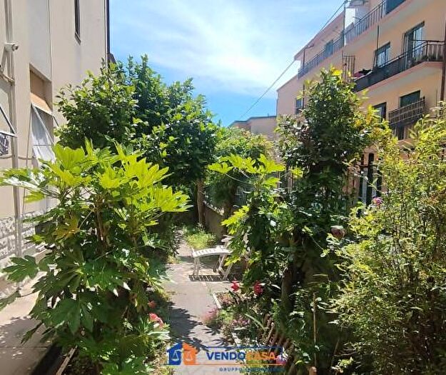 Appartamento con 5 locali in vendita in Via Filippo Turati a, Savona
