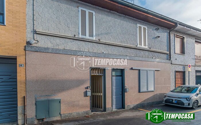 Case in Vendita e in Affitto - 3