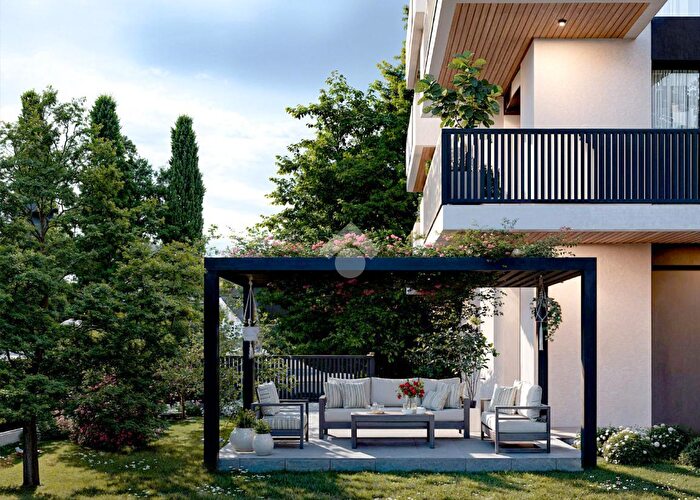 Appartamento quadrilocale in vendita in Via Canini, Rimini