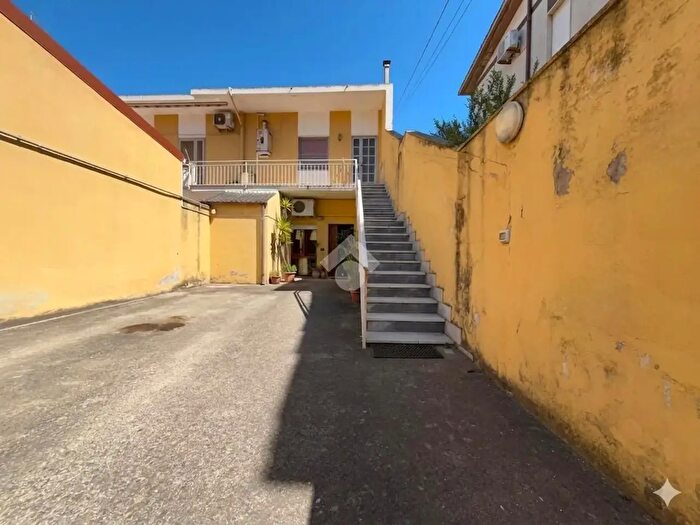 Appartamento con 5 locali in vendita in Via Lazio, Oristano