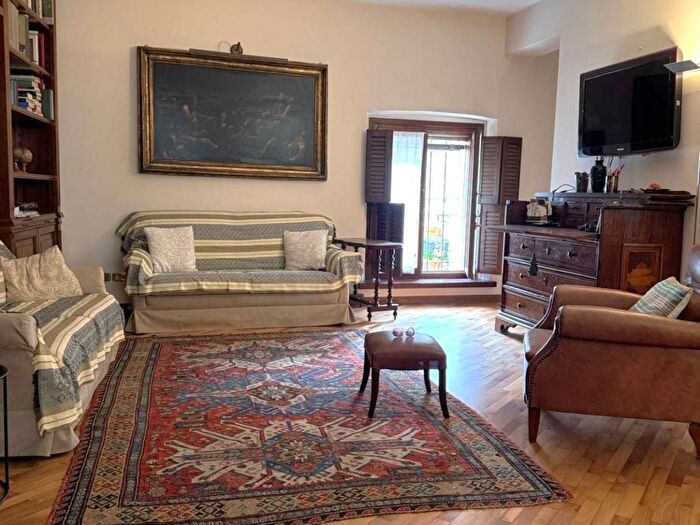 Appartamento quadrilocale in affitto in Via Villa Glori, Centro, Cremona