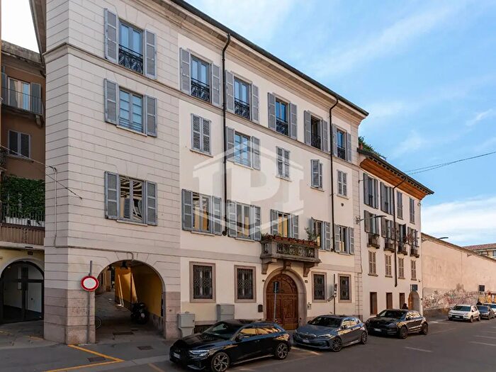 Appartamento bilocale in vendita in Via Lanzone, Milano
