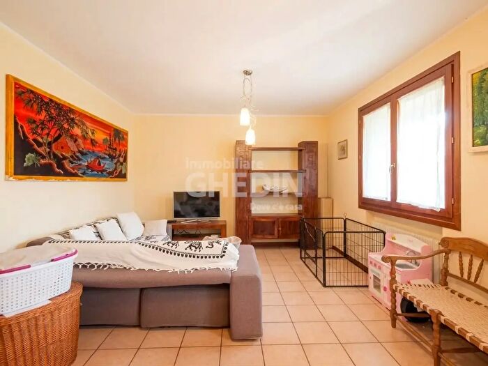 Casa quadrilocale in vendita in Conegliano