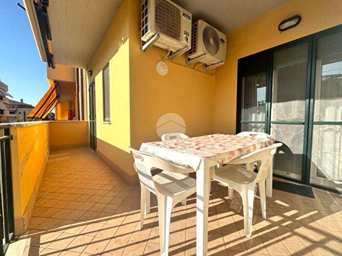 Appartamento trilocale in affitto in Via degli Etruschi, Centro, Sabaudia