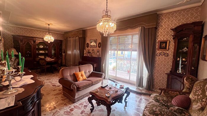 Appartamento con 5 locali in vendita in Catania