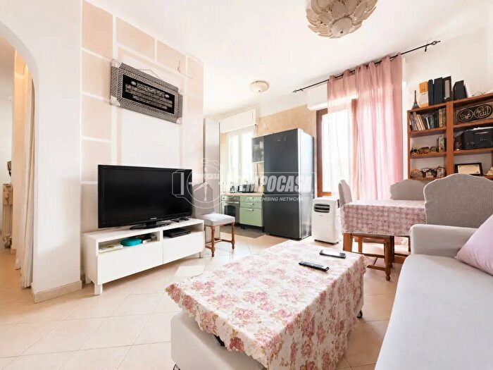 Appartamento trilocale in vendita in Via Milano, Brescia