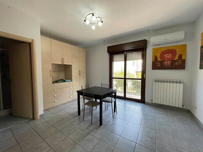 Appartamento monolocale in affitto in Borgotrebbia, Piacenza