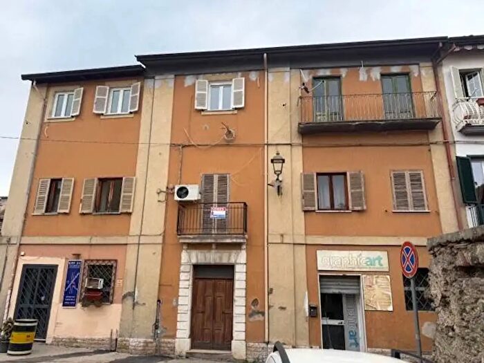 Appartamento quadrilocale in vendita in Via Principe Amedeo, Ceprano