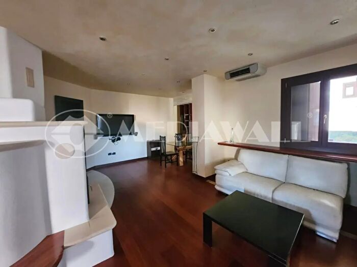 Casa con 7 locali in vendita in Pordenone