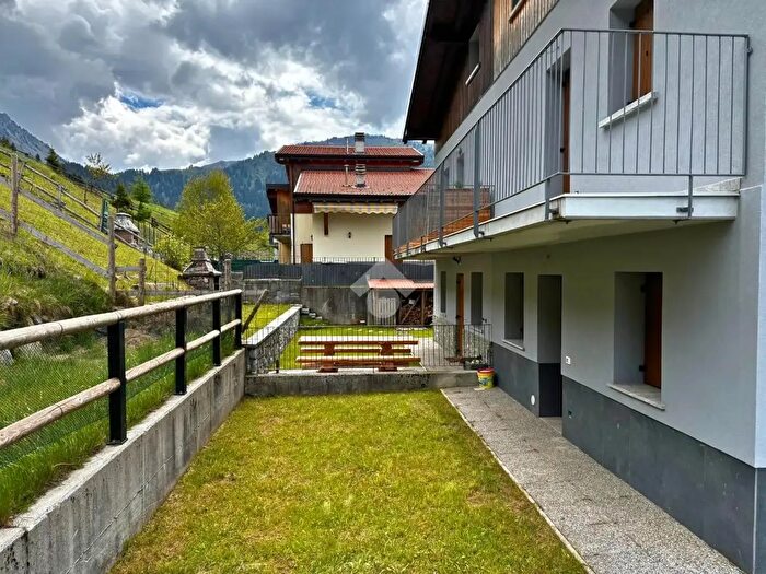 Appartamento bilocale in vendita in Località Capolaro, Bienno