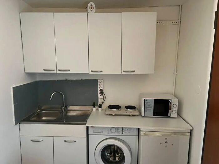 Appartamento monolocale in affitto in Via Privata Conegliano, Milano