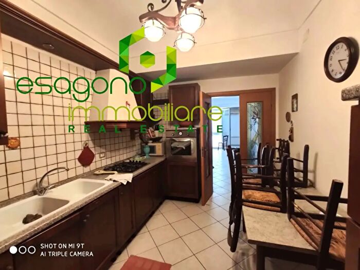 Appartamento quadrilocale in vendita in Via Testaferrata, Siracusa